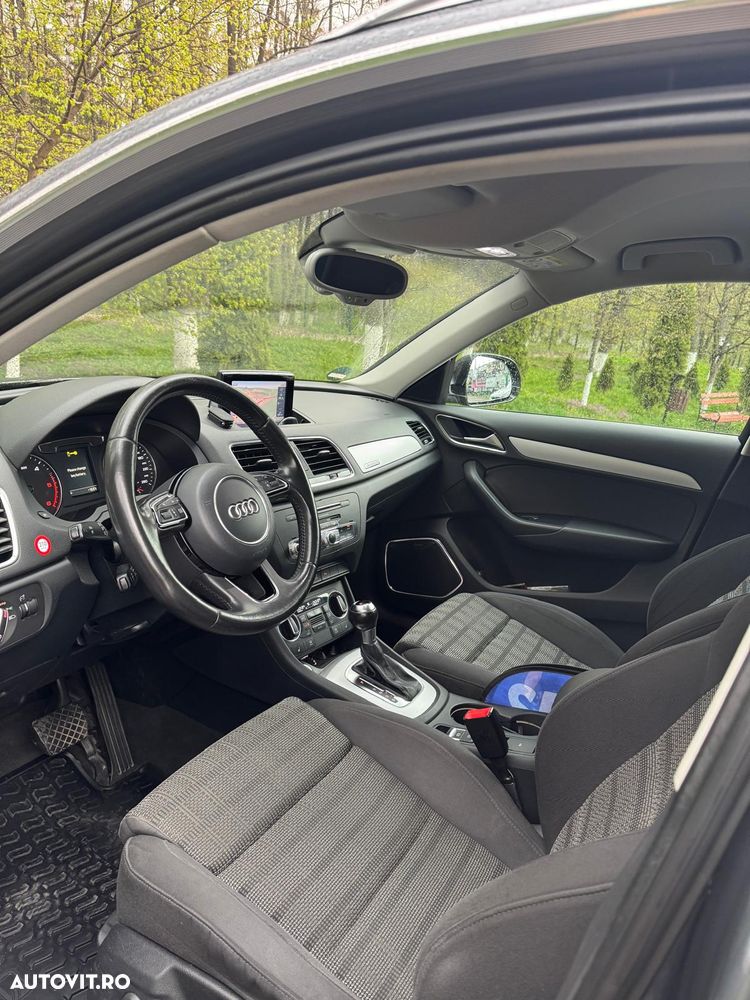 Audi Q3 2.0 TDI Quattro S tronic sport - 5