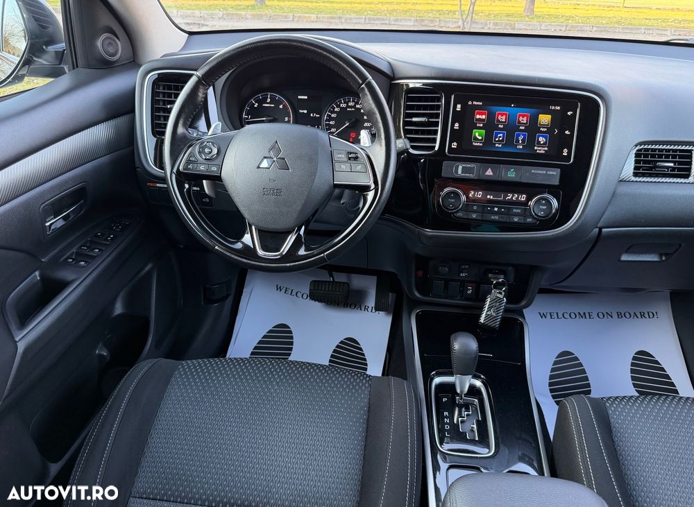 Mitsubishi Outlander 2.2 DI-D 4WD Automatik Edition+ - 22