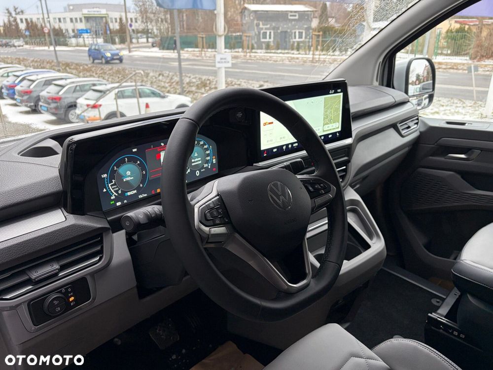 Volkswagen Nowa Caravelle Caravelle Style silnik: 2,0 l TDI 170 KM / skrzynia biegów: 8-biegowa automatyczna rozstaw osi: 3500 mm - 17