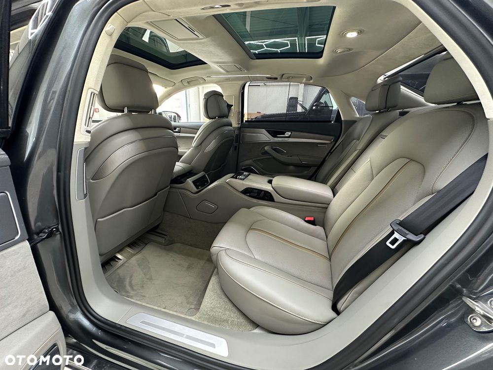 Audi A8 4.2 TDI clean diesel L Quattro - 9
