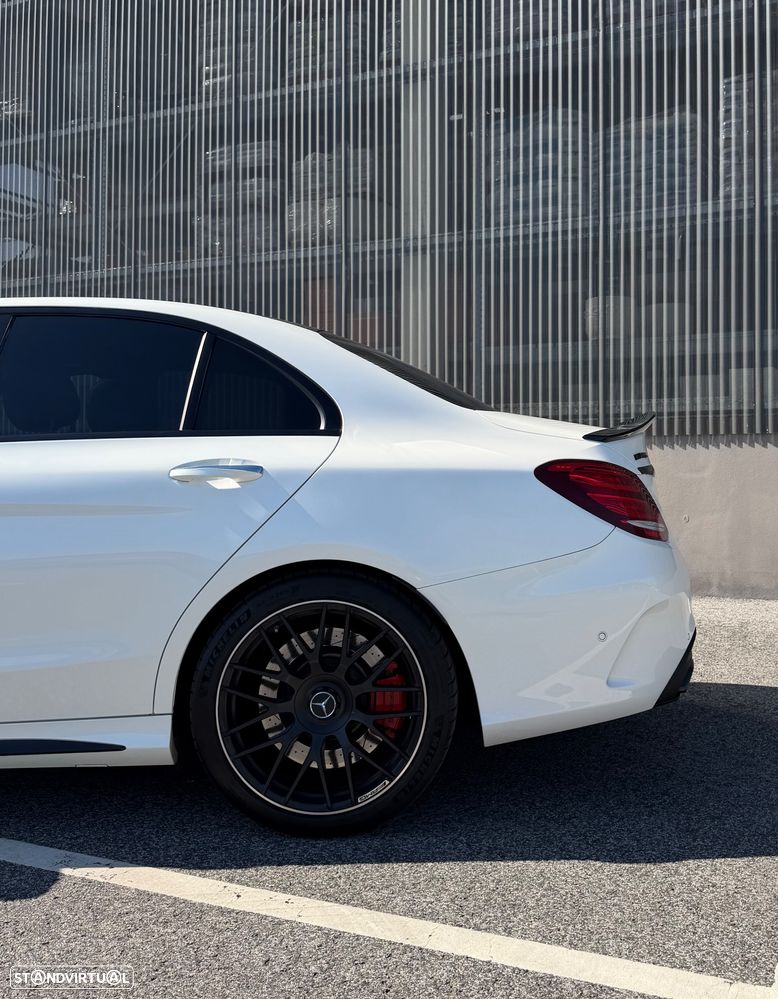 Mercedes-Benz C 63 AMG S - 9
