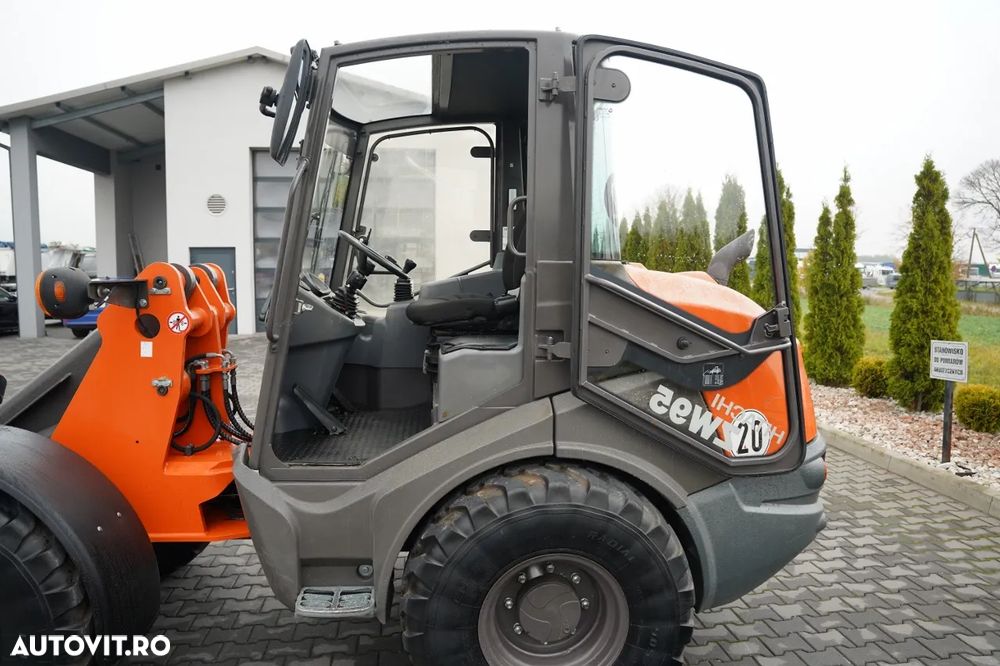 Hitachi ZW95 / ÎNCĂRCĂTOR PE ROȚI / 2020 / FURCĂ PENTRU PALEȚI - 27
