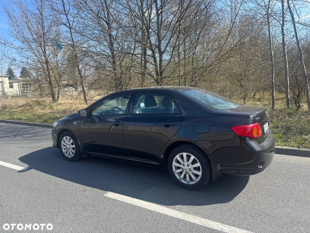 Toyota Corolla 2.0 D-4D Premium - 2