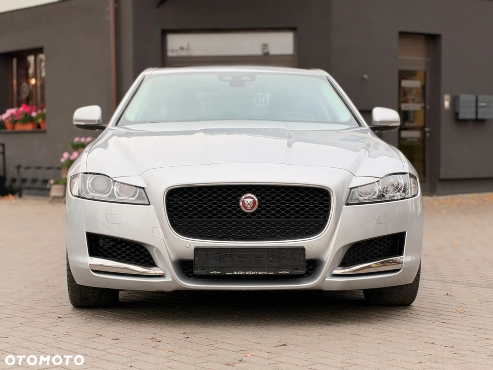 Jaguar XF 3.0 TDV6 300 Sport - 7
