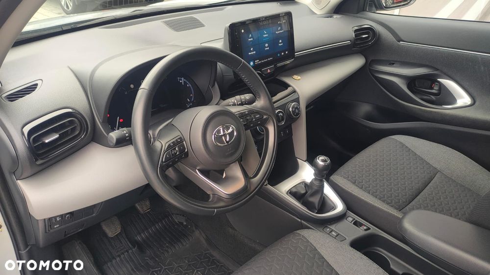 Toyota Yaris 1.5 Comfort - 6