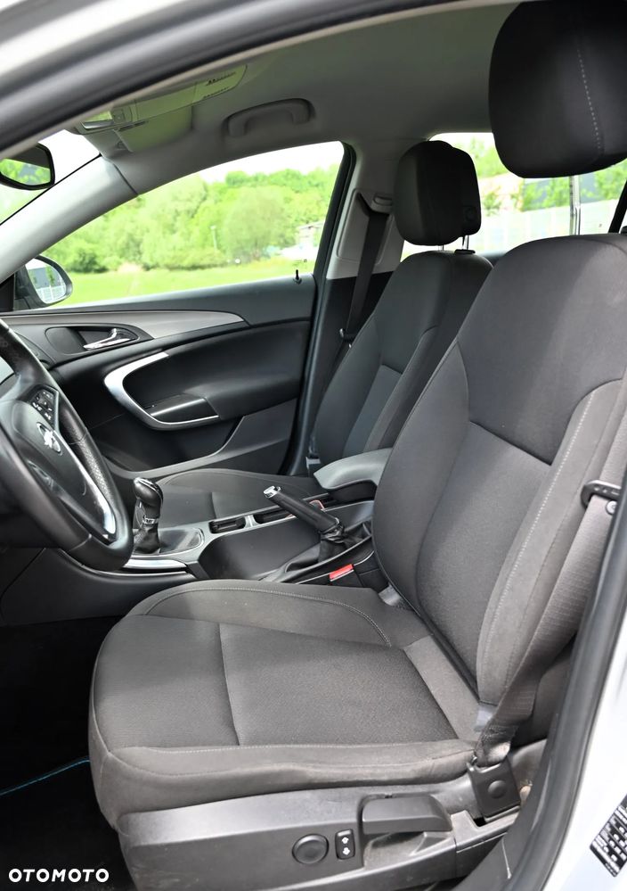 Opel Insignia - 32