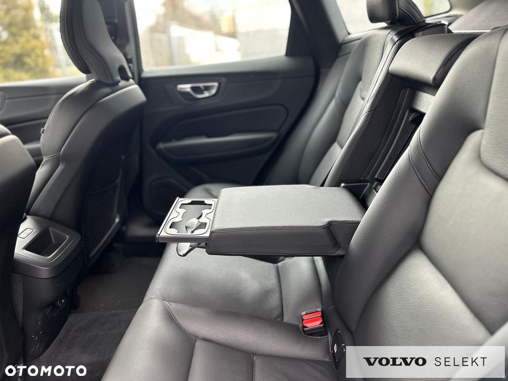 Volvo XC 60 - 33
