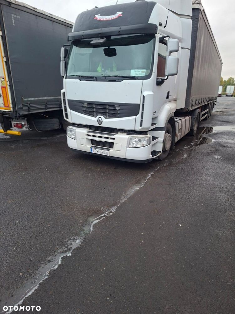 Renault Premium