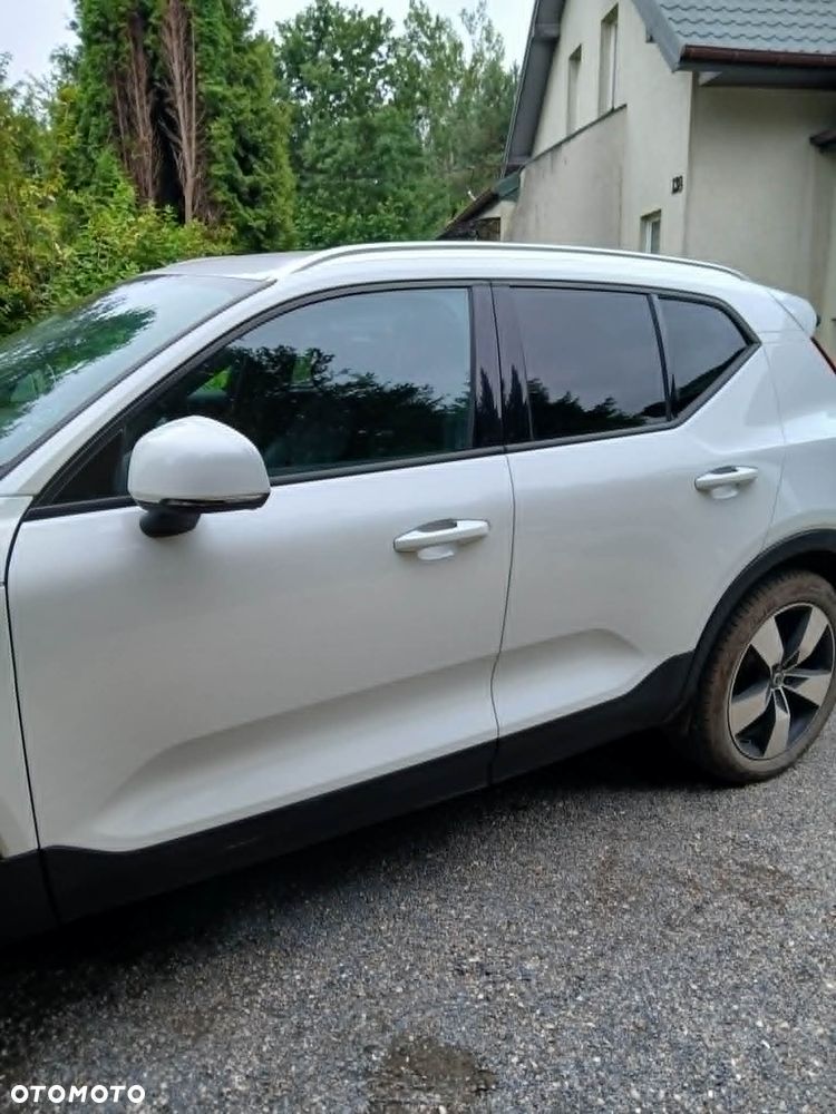Volvo XC 40 T5 AWD Momentum - 6
