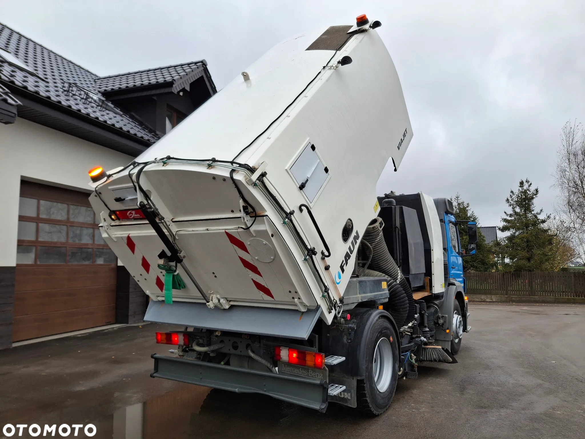 Mercedes-Benz Axor 1829 Zamiatarka FAUN Viajet 2010r EUnited PM10 Karcher Przebieg 76 Tyś KM Euro 5 - 10