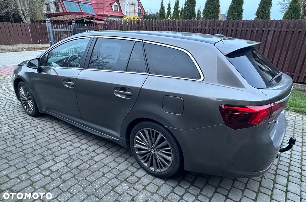 Toyota Avensis 2.0 D-4D Active Business - 6