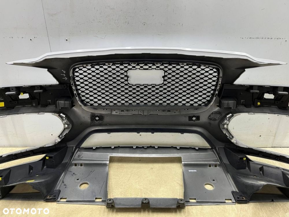 Zderzak przedni Jaguar F-Pace X761 R Sport 16r.- przód PDC HK8M-17F003-A - 8