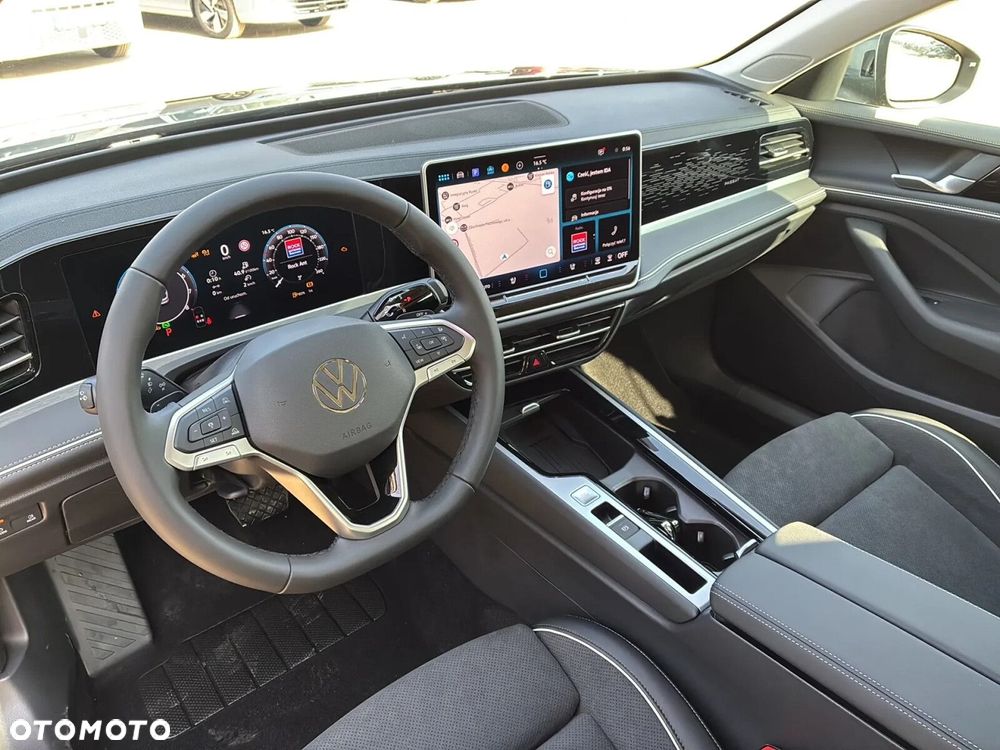 Volkswagen Passat - 4