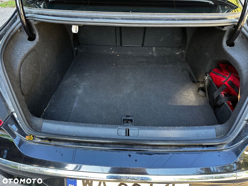 Volkswagen Passat 1.8 TSI Comfortline DSG - 32