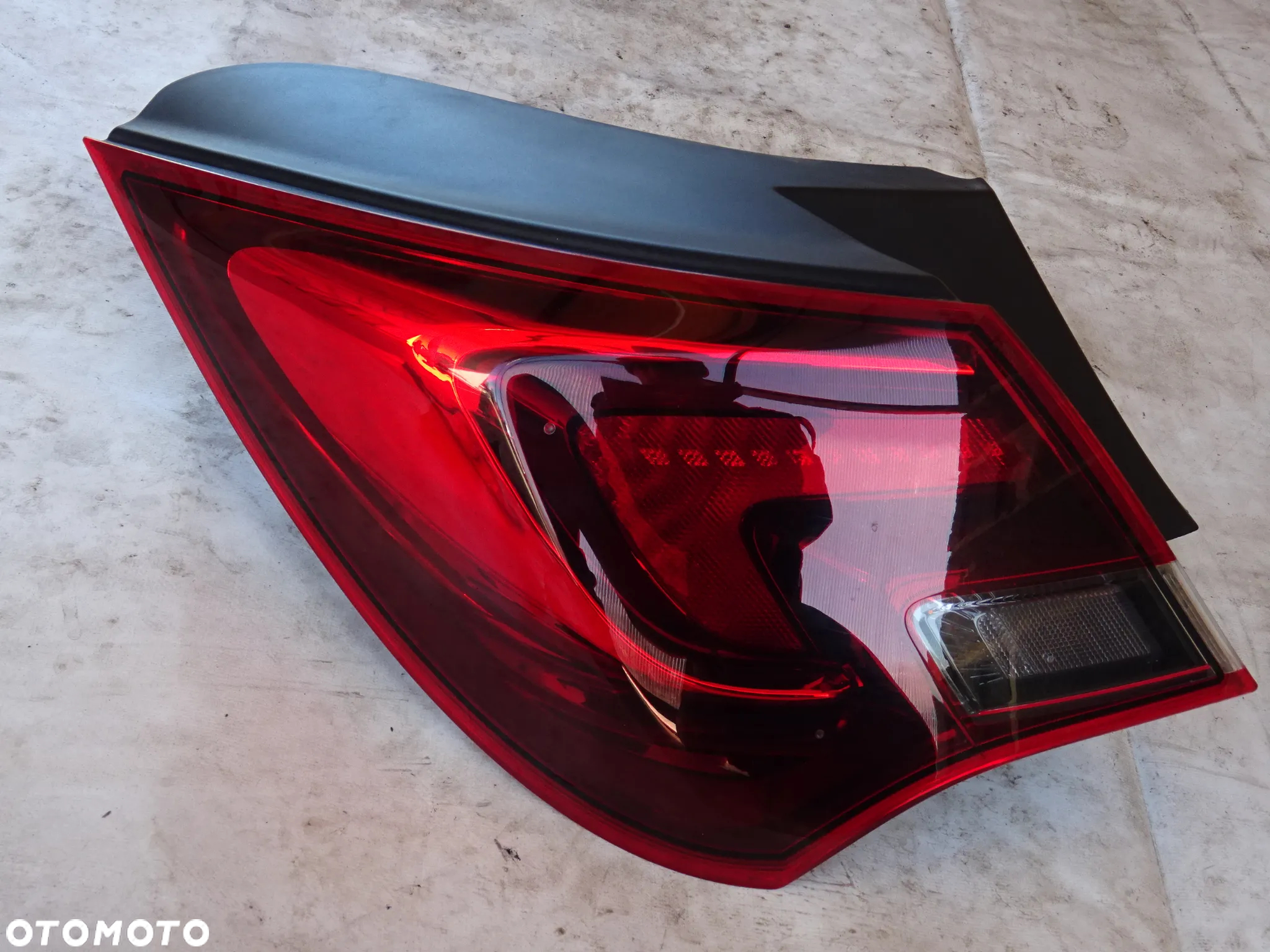 LAMPY TYŁ LAMPA TYLNA PRAWA LEWA W KLAPĘ BŁOTNIK OPEL ASTRA J OPC GTC COUPE LED - 11