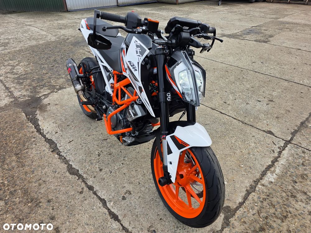 KTM Duke 390 - 22