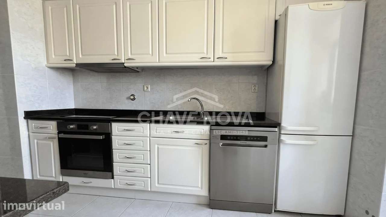 Apartamento T2 c/ Varanda em Oliveira do Douro - Grande imagem: 5/16