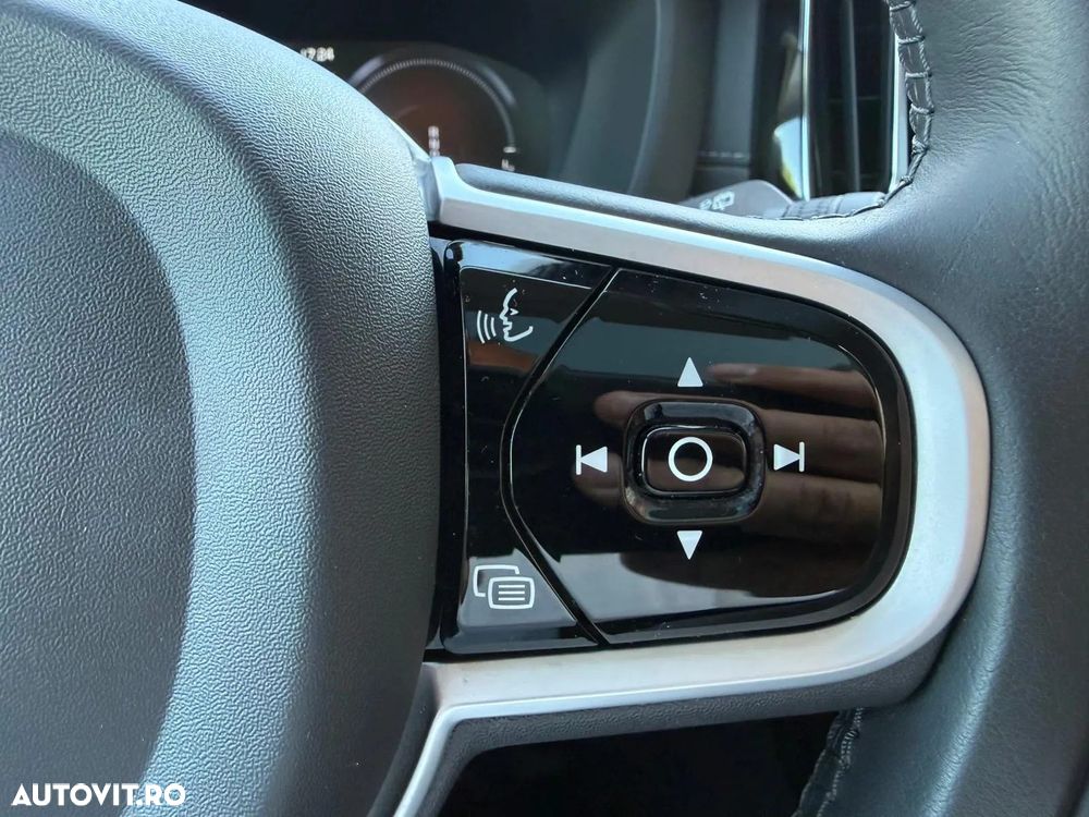 Volvo XC 60 - 35