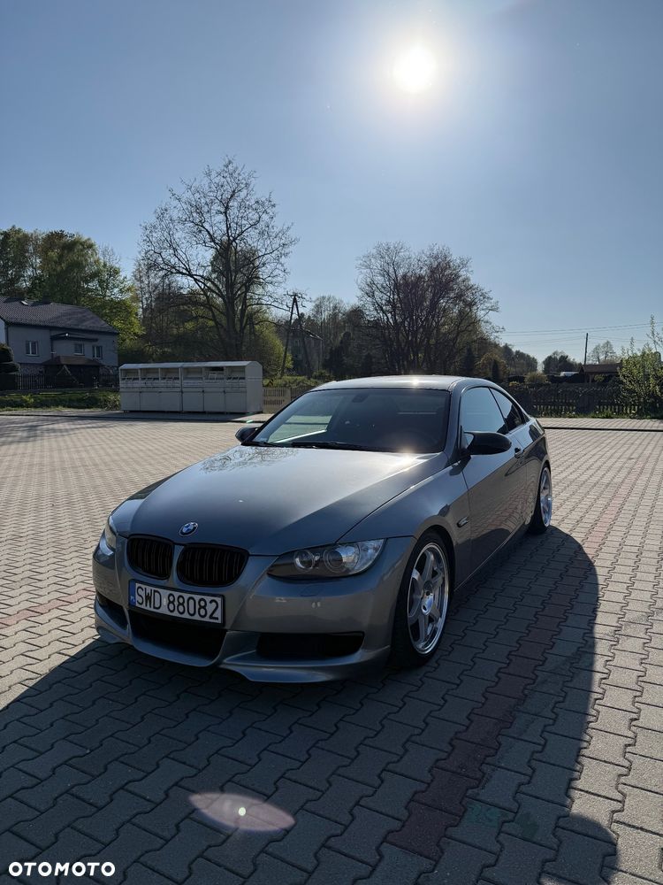 BMW Seria 3 320i - 1