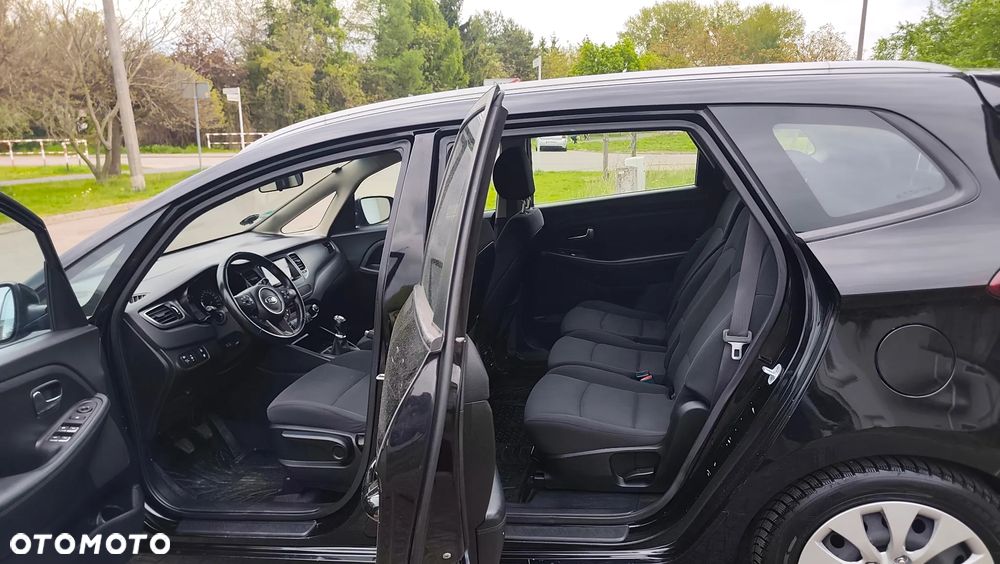 Kia Carens 1.6 GDI Fifa World Cup Edition - 11