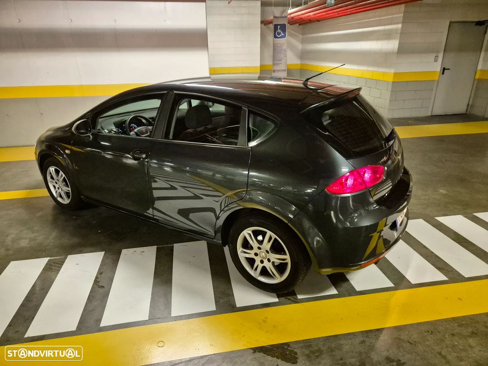 SEAT Leon 1.6 TDI DPF E-Ecomotive Style - 16