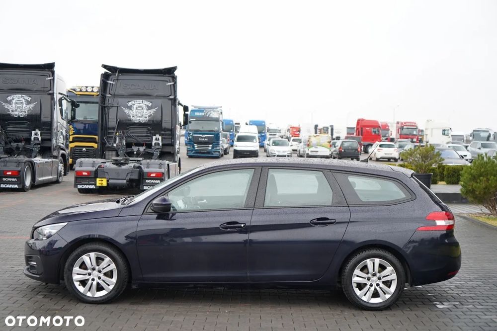 Peugeot 308 BlueHDi 130 EAT6 Stop & Start Active Business-Paket - 5