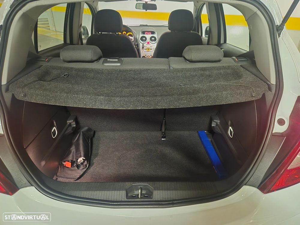 Opel Corsa 1.2 Enjoy - 25
