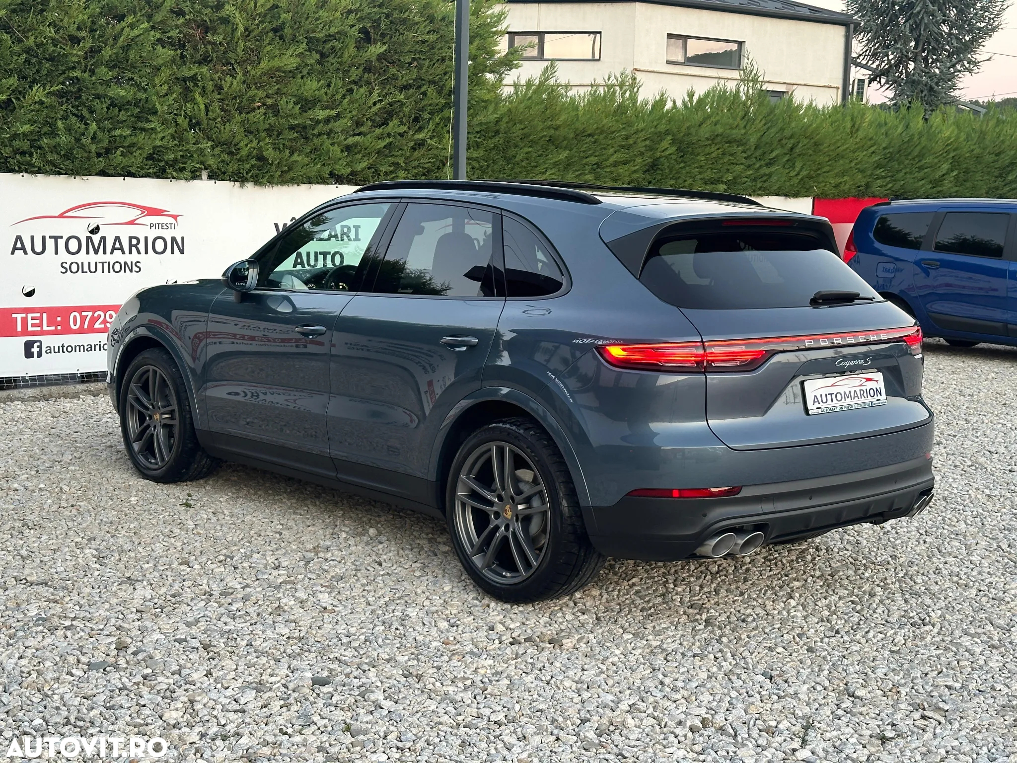 Porsche Cayenne S - 3