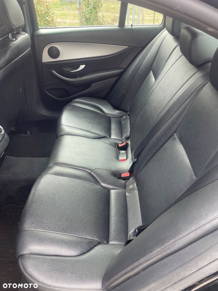 Mercedes-Benz Klasa E 200 d 9G-TRONIC Exclusive - 26