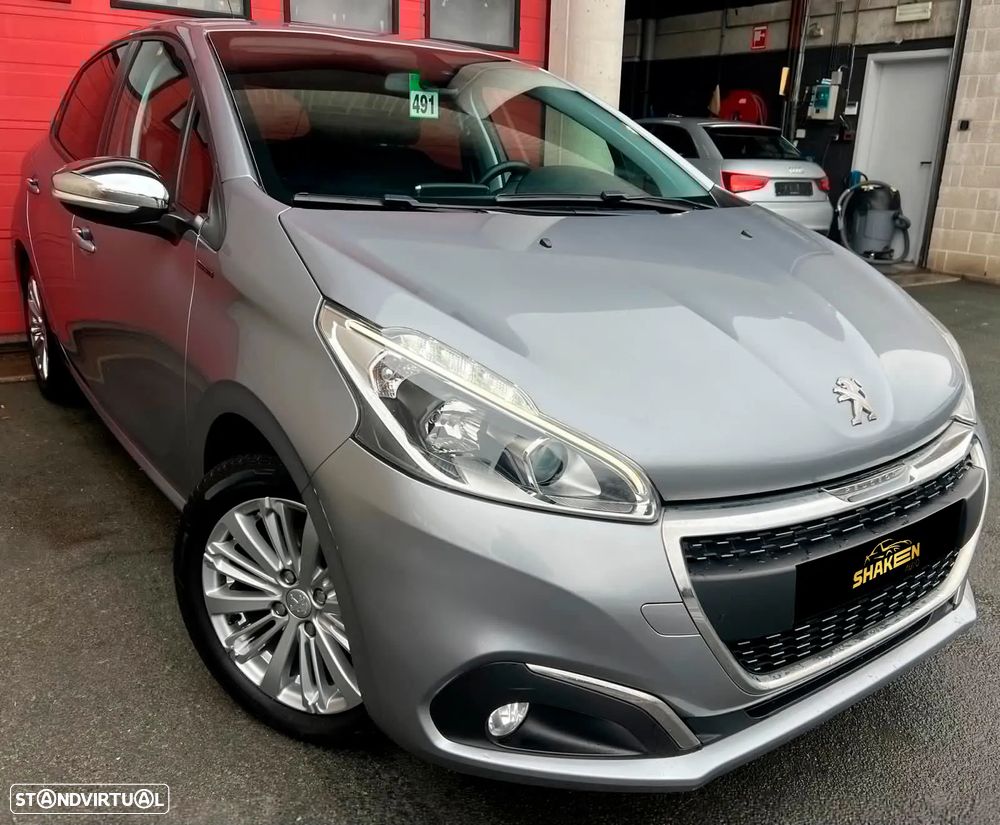 Peugeot 208 1.2 PureTech Signature - 3