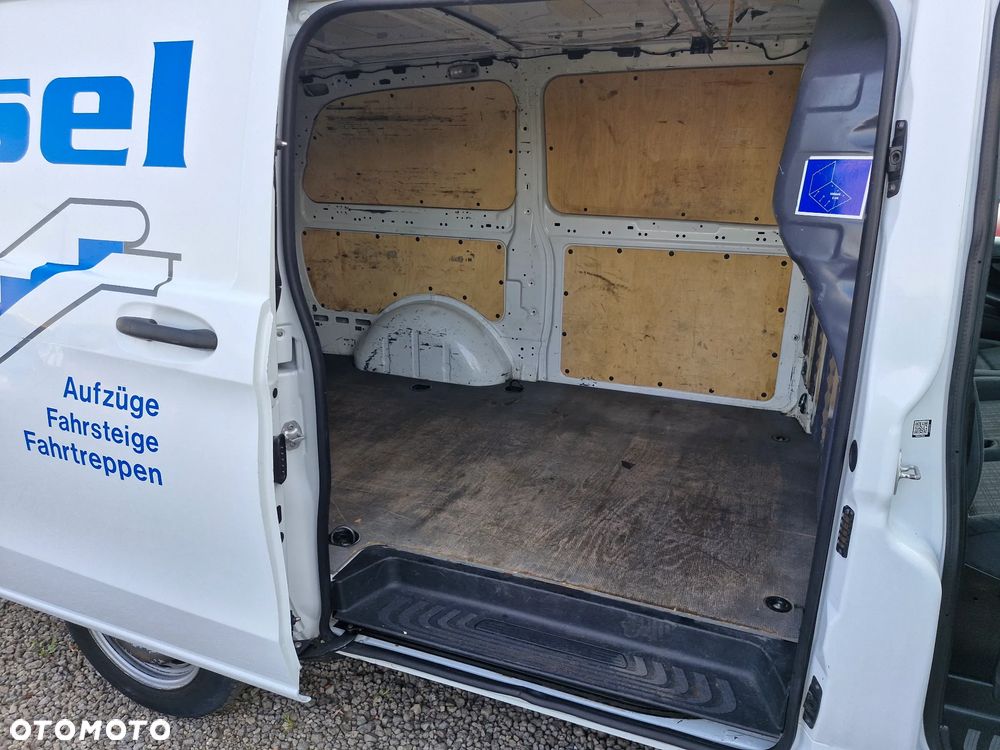 Mercedes-Benz Vito - 21