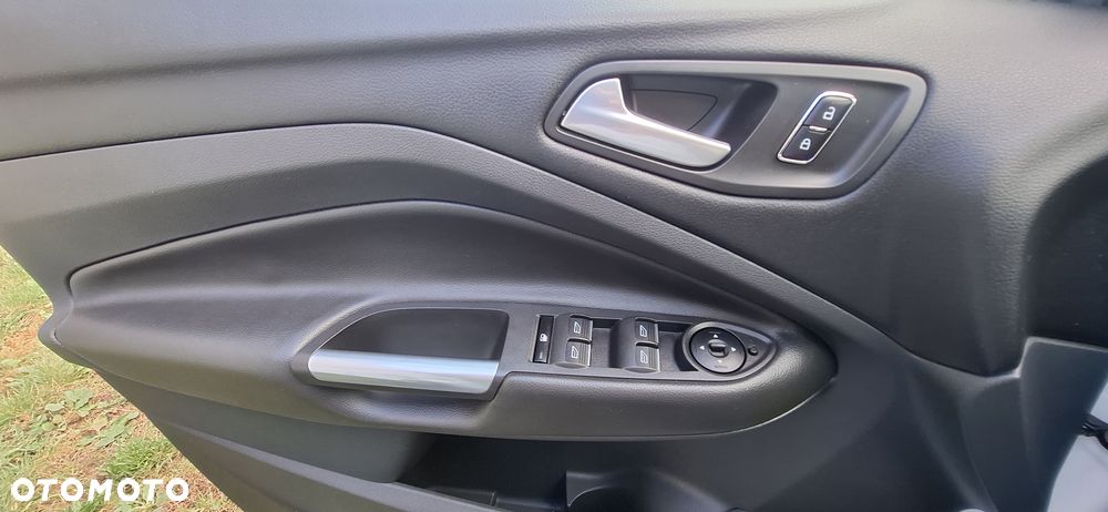 Ford Kuga - 18