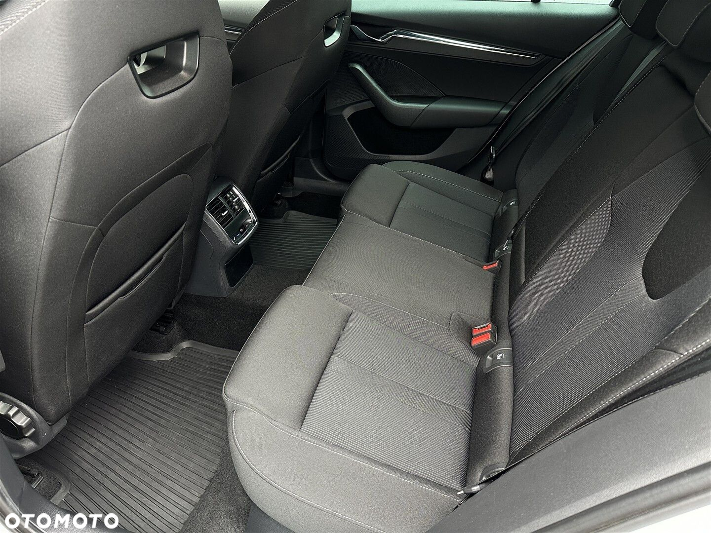 Skoda Octavia 2.0 TDI Style DSG - 11