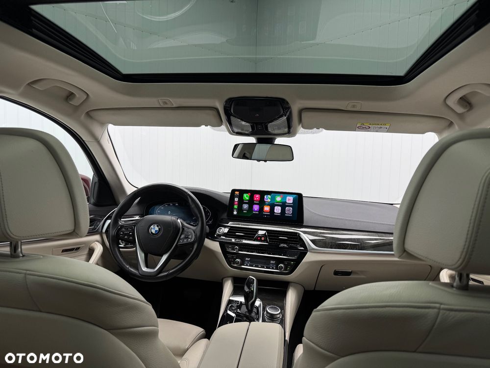 BMW Seria 5 520d xDrive Touring Luxury Line - 13