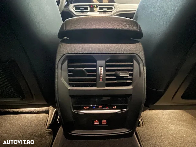 BMW Seria 3 330e Touring Aut. M Sport - 19