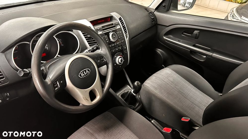 Kia Venga 1.4 M - 13