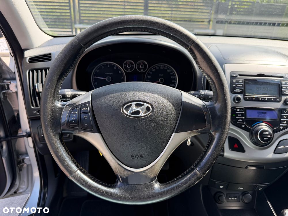 Hyundai i30 1.6 Premium - 30