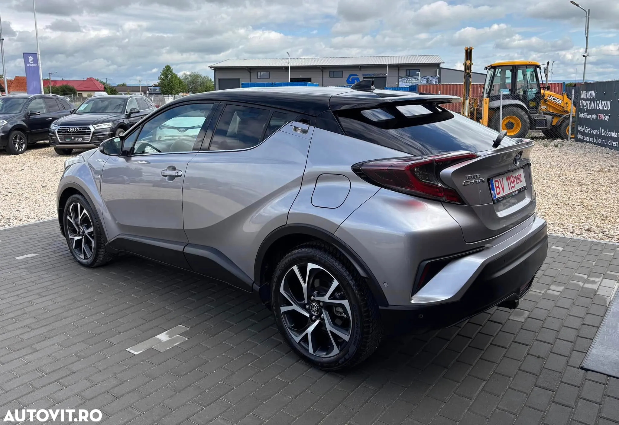 Toyota C-HR Hybrid Lounge - 23