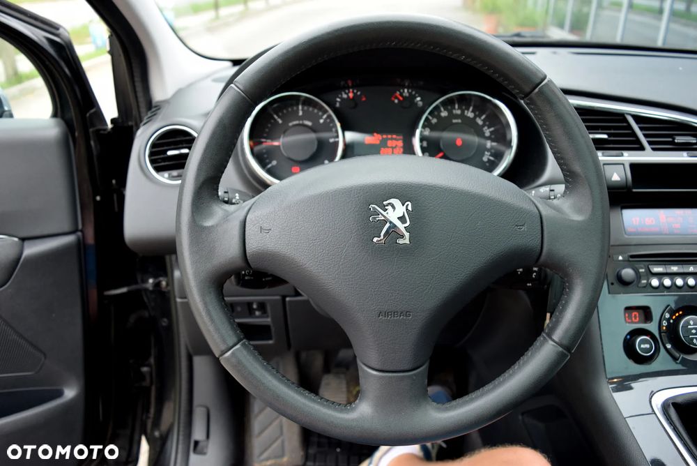 Peugeot 3008 HDi 115 Allure - 17