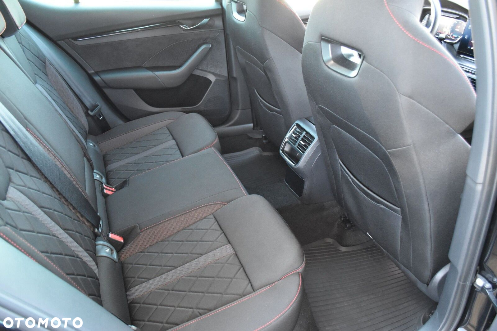 Skoda Octavia - 35