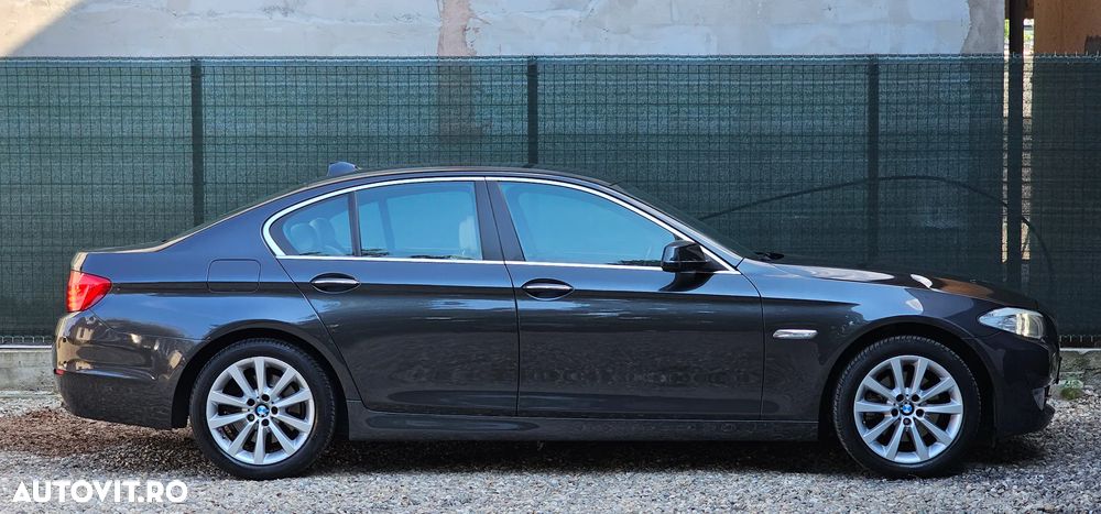 BMW Seria 5 520d Sport-Aut. - 20