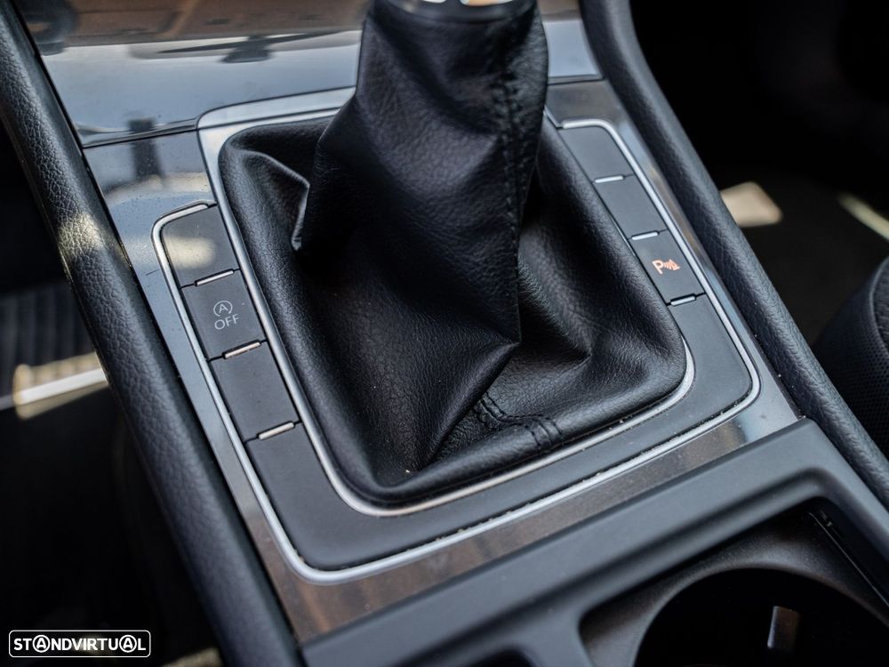 VW Golf Variant - 43