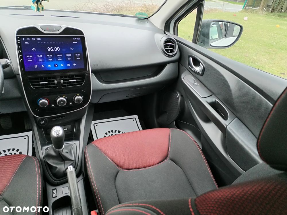 Renault Clio - 22