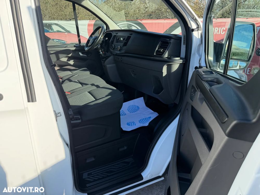Ford Transit Custom - 22