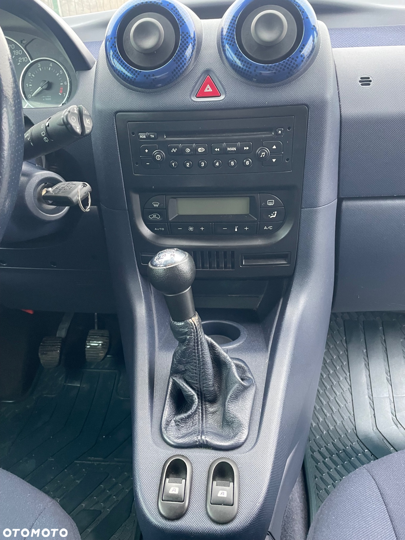 Peugeot 1007 - 23