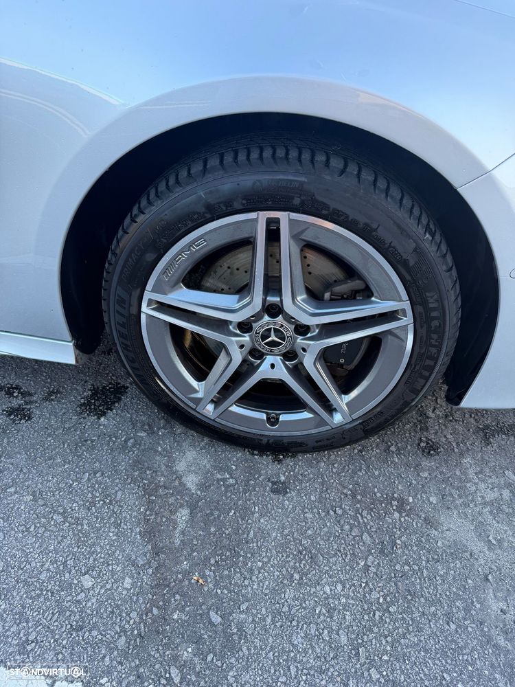 Mercedes-Benz A 250 e AMG Line - 10