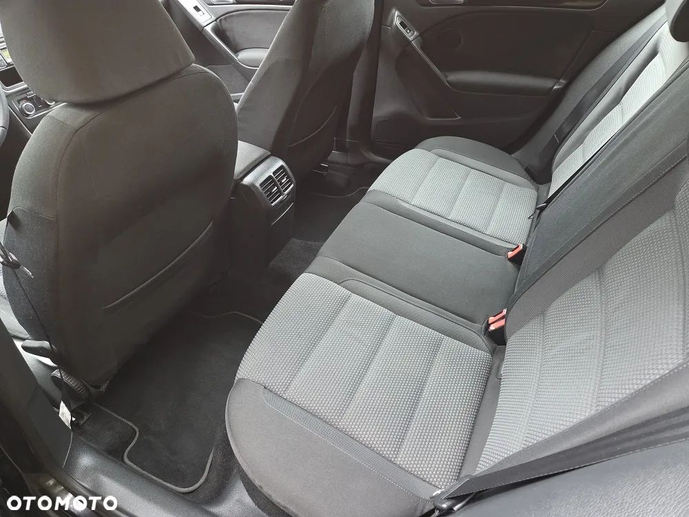 Volkswagen Golf 1.6 Comfortline - 19