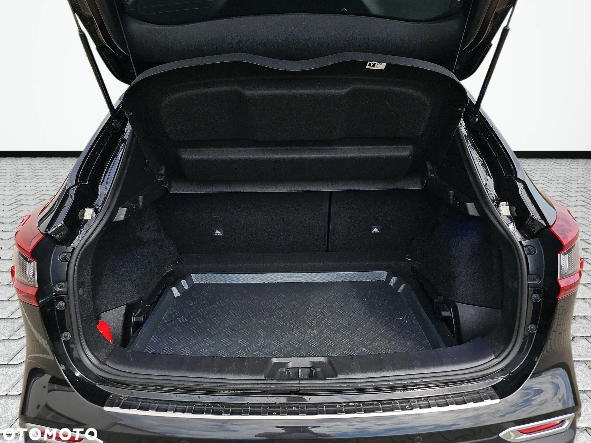 Nissan Qashqai 1.3 DIG-T N-Connecta DCT - 24