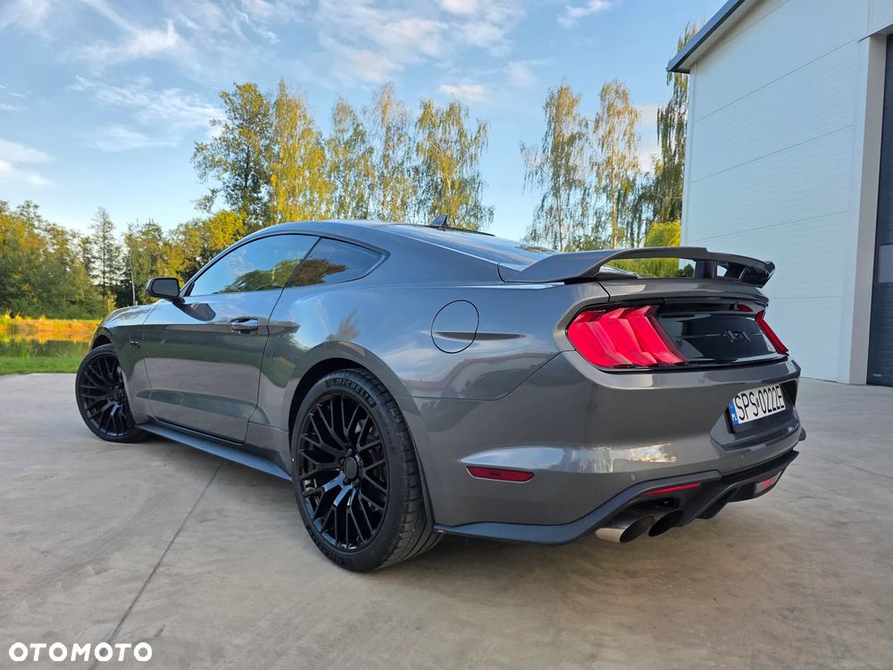 Ford Mustang - 6