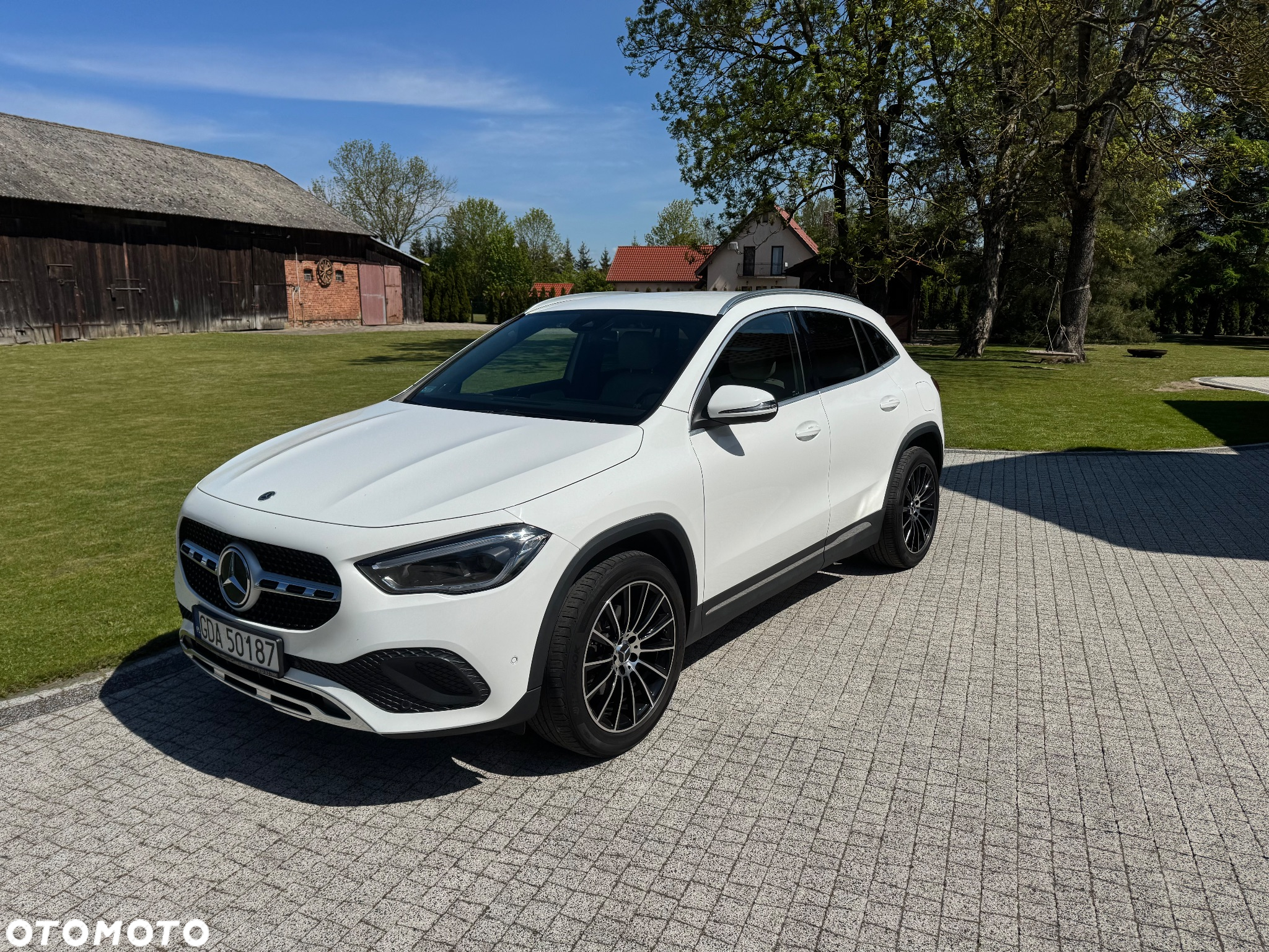 Mercedes-Benz GLA 200 - 11